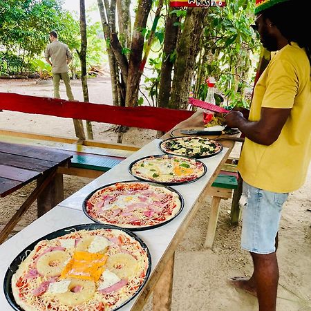 Land Of Promise - Reggae Bar & Eco Village Zanderij 외부 사진