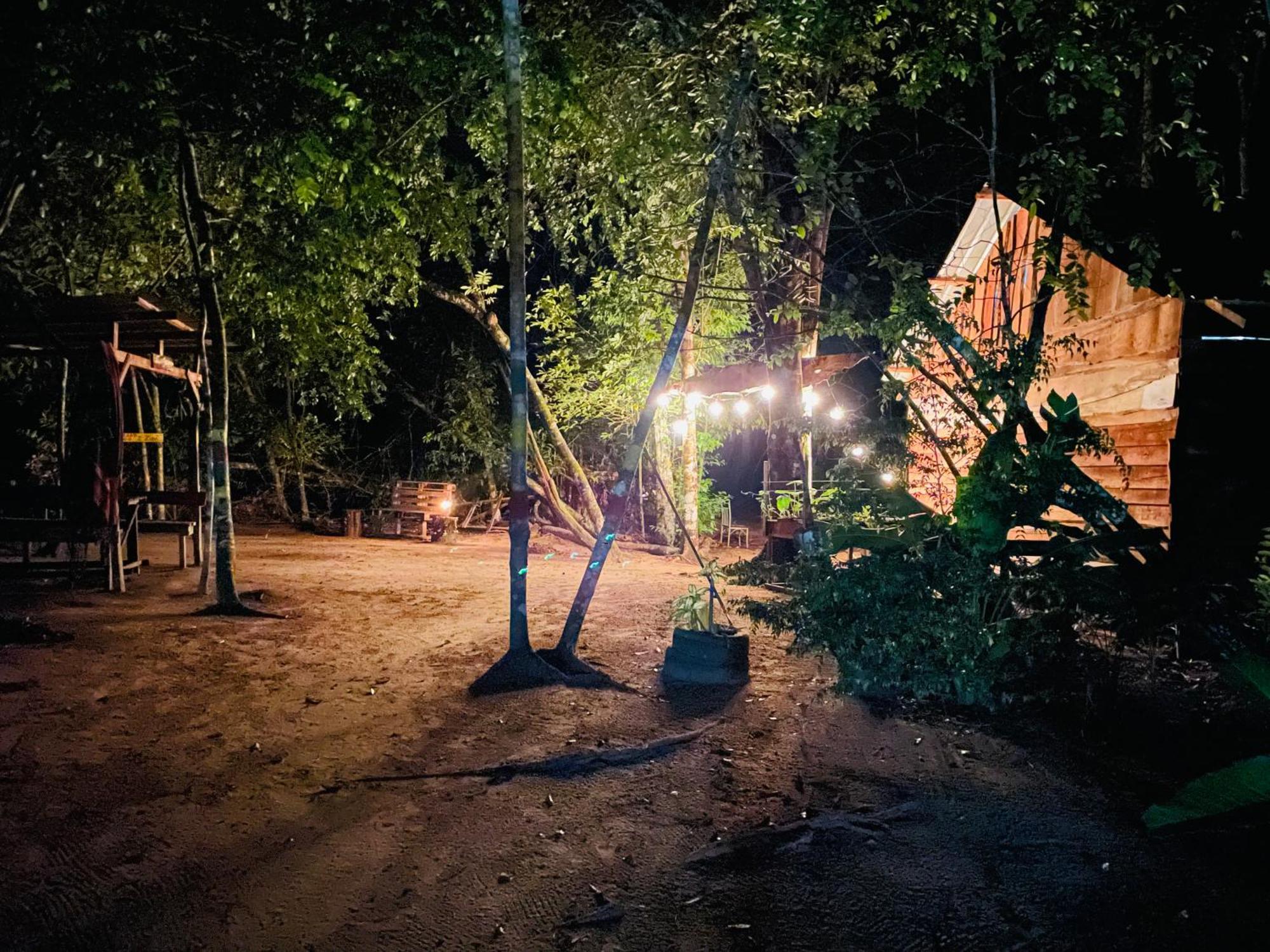 Land Of Promise - Reggae Bar & Eco Village Zanderij 외부 사진