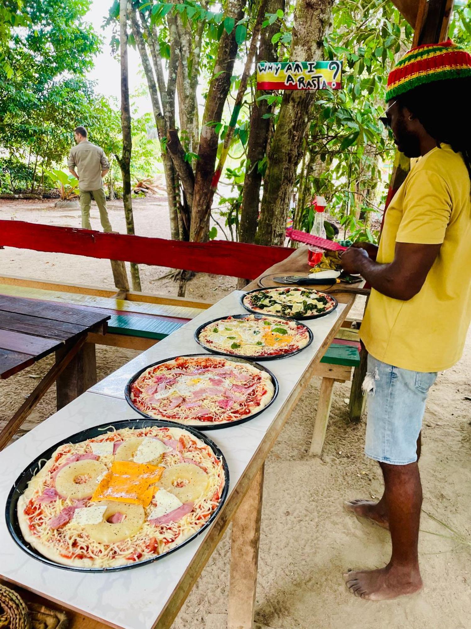 Land Of Promise - Reggae Bar & Eco Village Zanderij 외부 사진