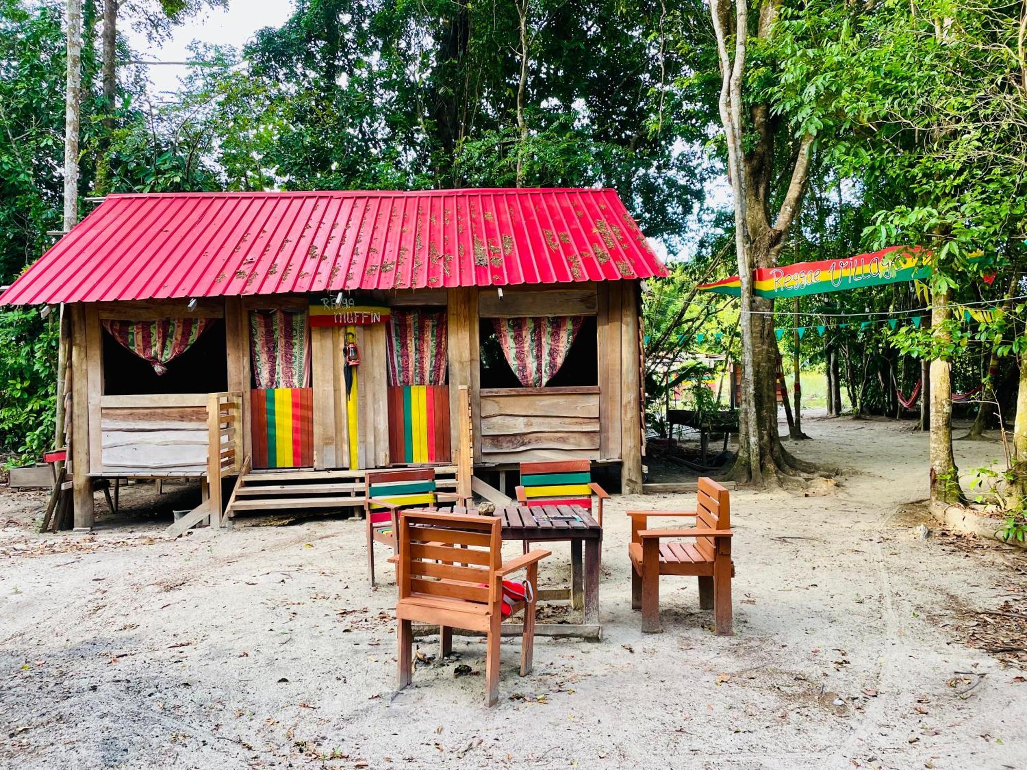 Land Of Promise - Reggae Bar & Eco Village Zanderij 외부 사진