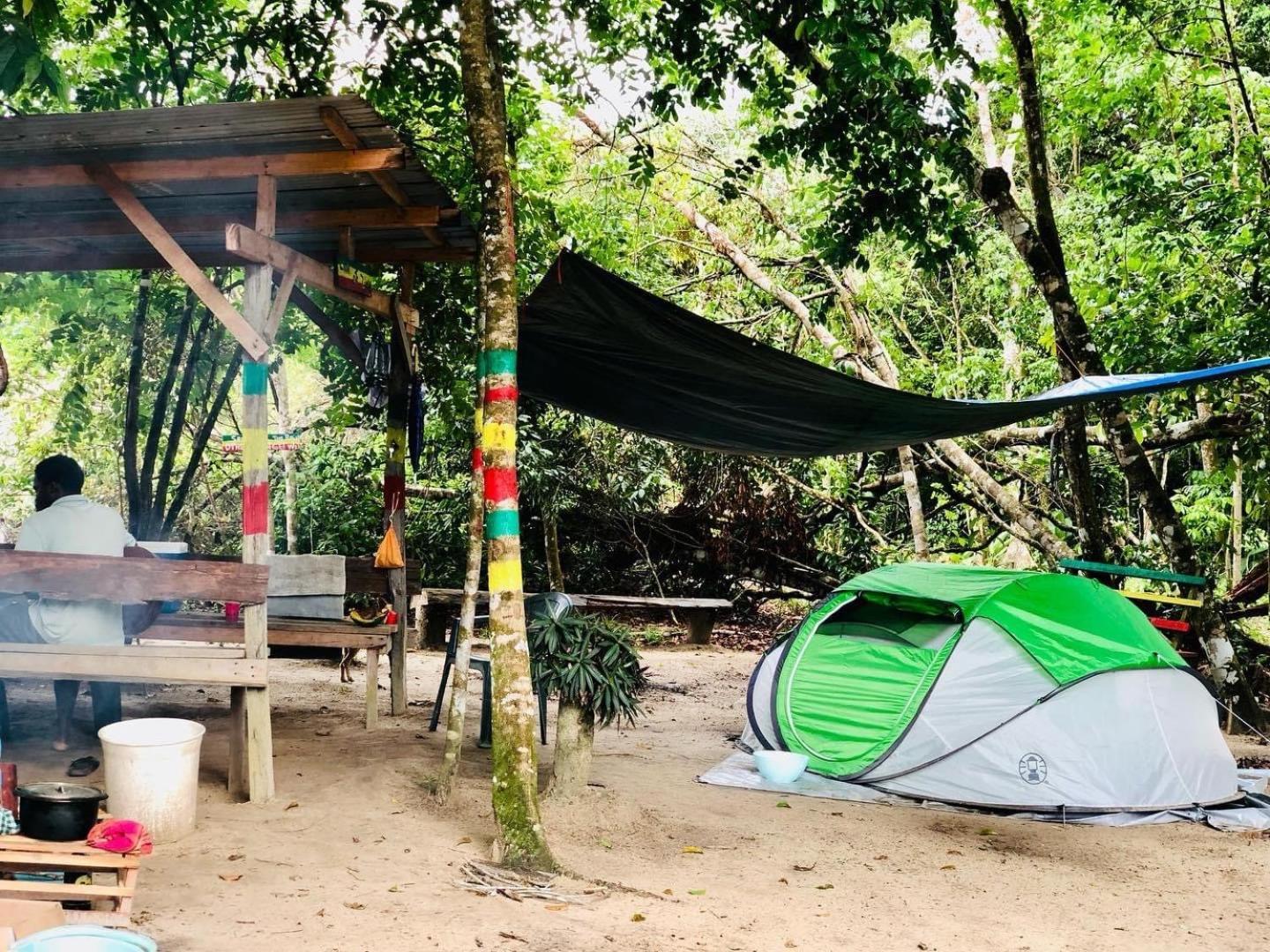 Land Of Promise - Reggae Bar & Eco Village Zanderij 외부 사진