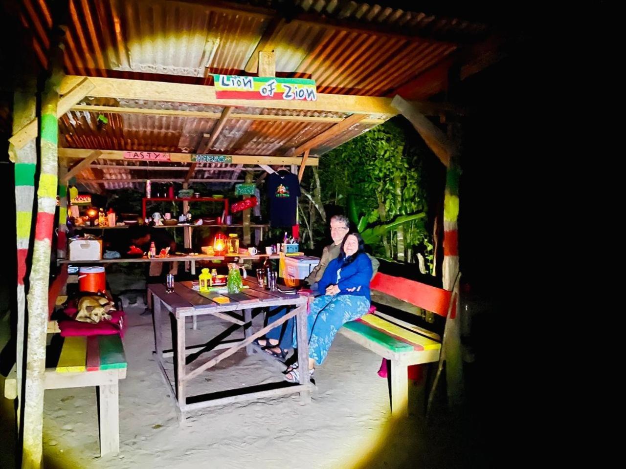Land Of Promise - Reggae Bar & Eco Village Zanderij 외부 사진