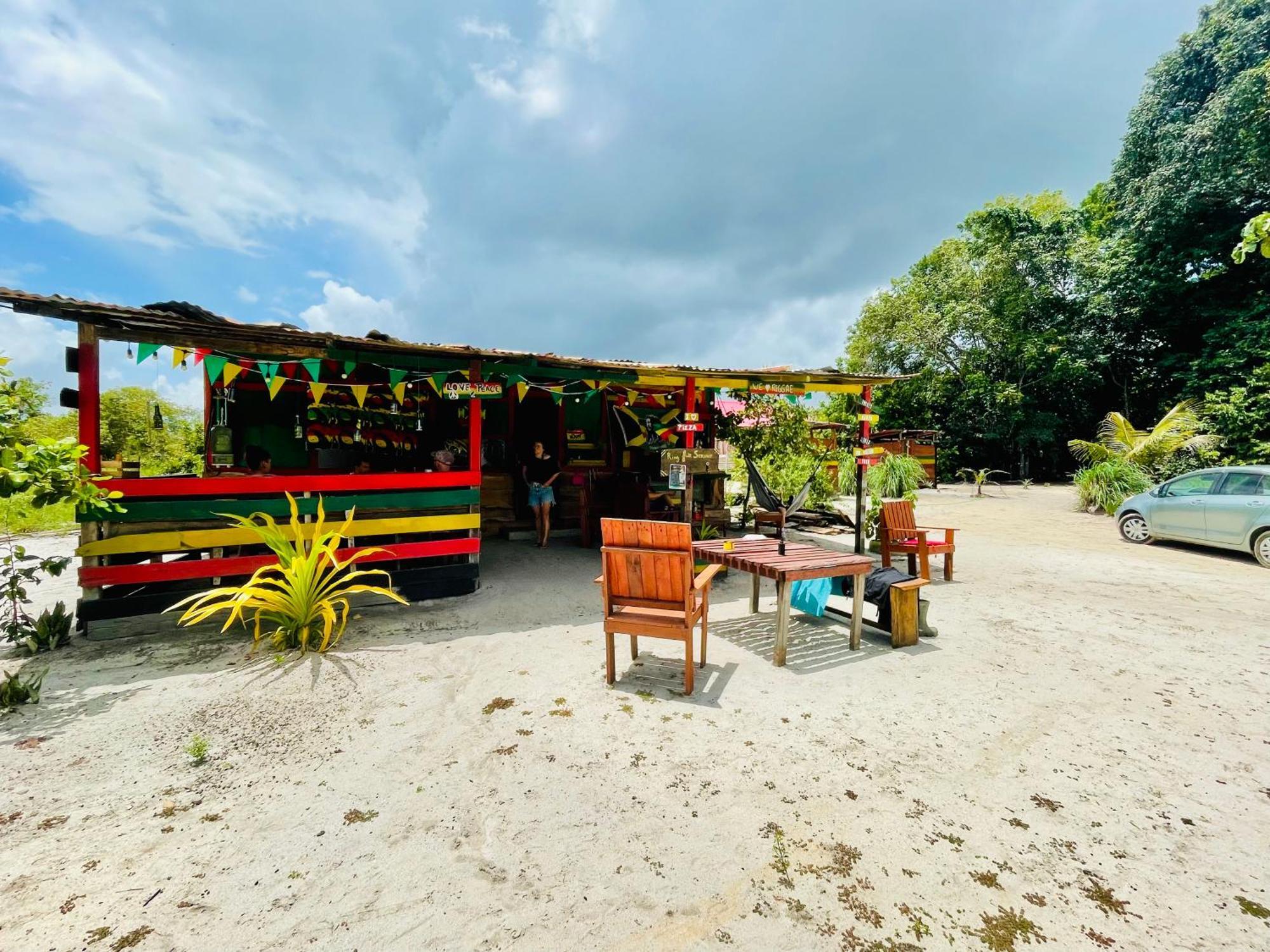 Land Of Promise - Reggae Bar & Eco Village Zanderij 외부 사진