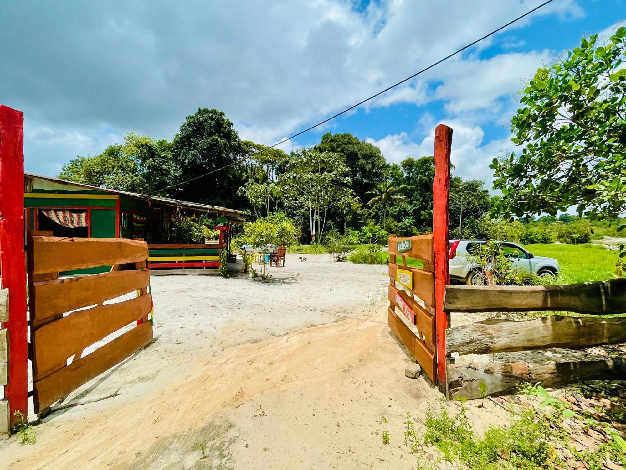 Land Of Promise - Reggae Bar & Eco Village Zanderij 외부 사진